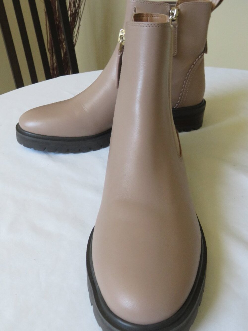 Kate spade Women's Leather bootie Boots 7.0 NWT